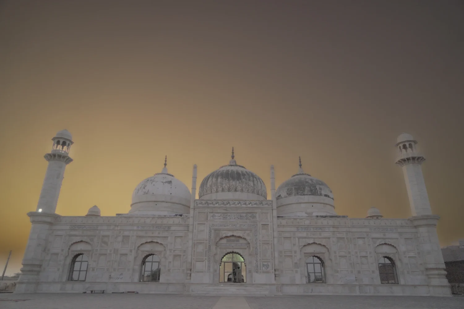 Abbasia Shahi Mosque Derawar